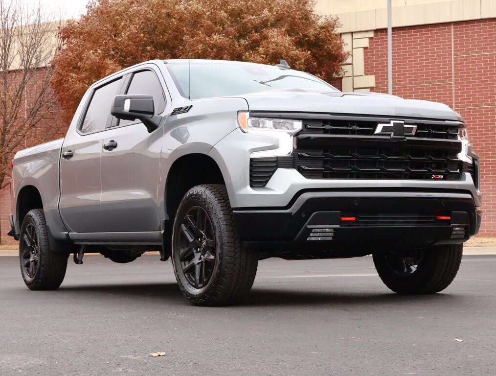 2026 Chevrolet Silverado 1500 LT Trail Boss Crew Cab 4WD