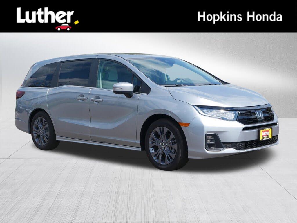 2026 Honda Odyssey Touring FWD