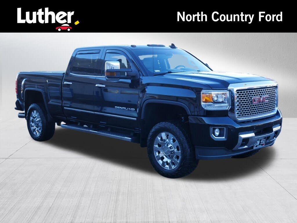 2016 GMC Sierra 2500HD Denali Crew Cab SB 4WD
