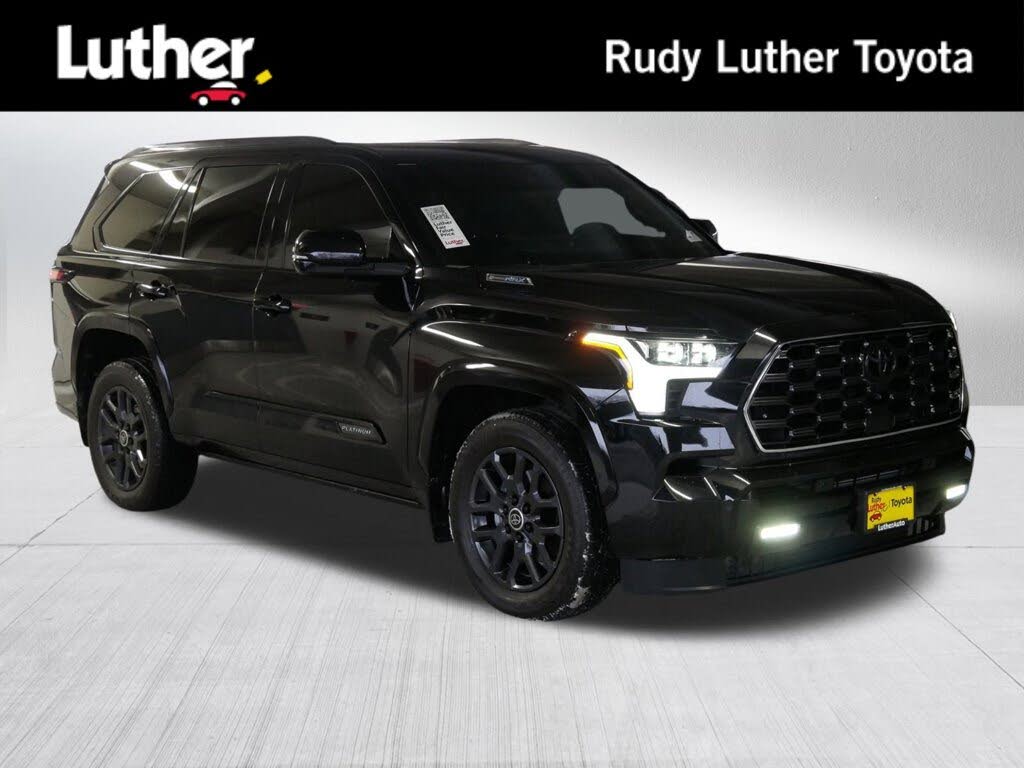 2024 Toyota Sequoia Platinum 4WD