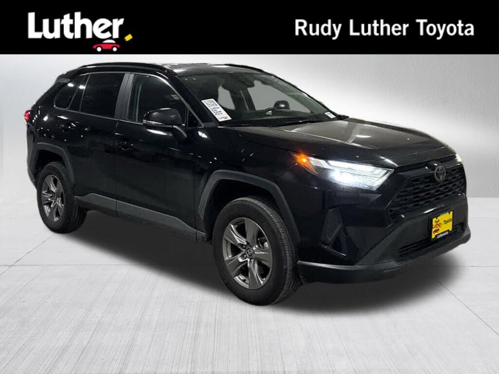 2025 Toyota RAV4 XLE AWD