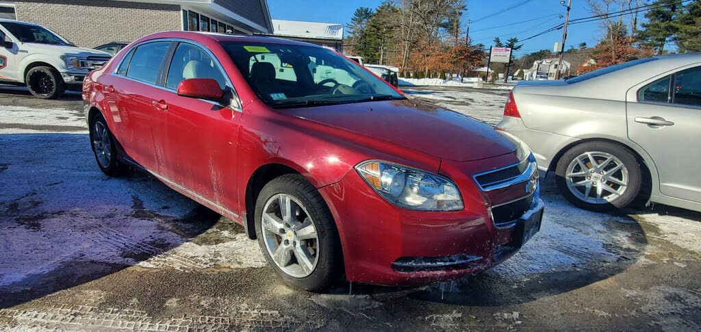 2011 Chevrolet Malibu 2LT FWD