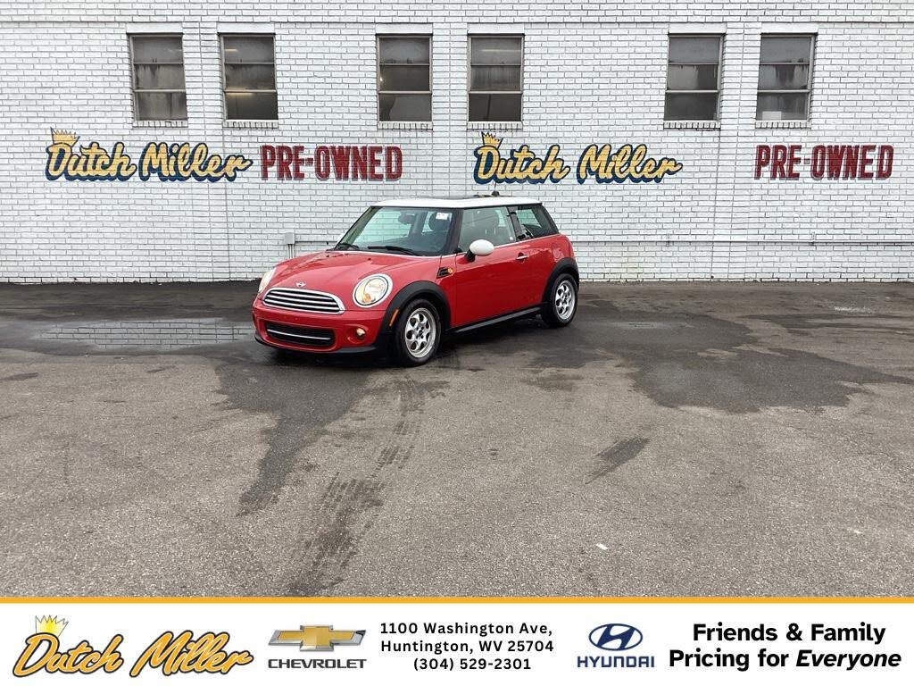2013 MINI Cooper Hatchback FWD