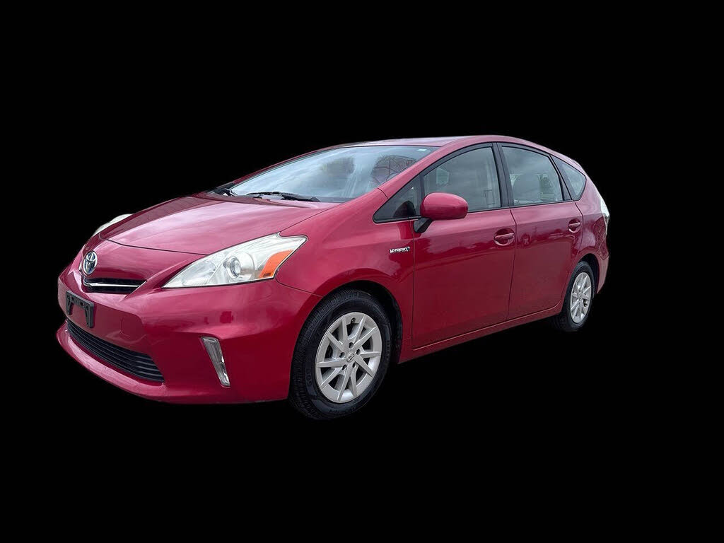 2013 Toyota Prius v Two FWD