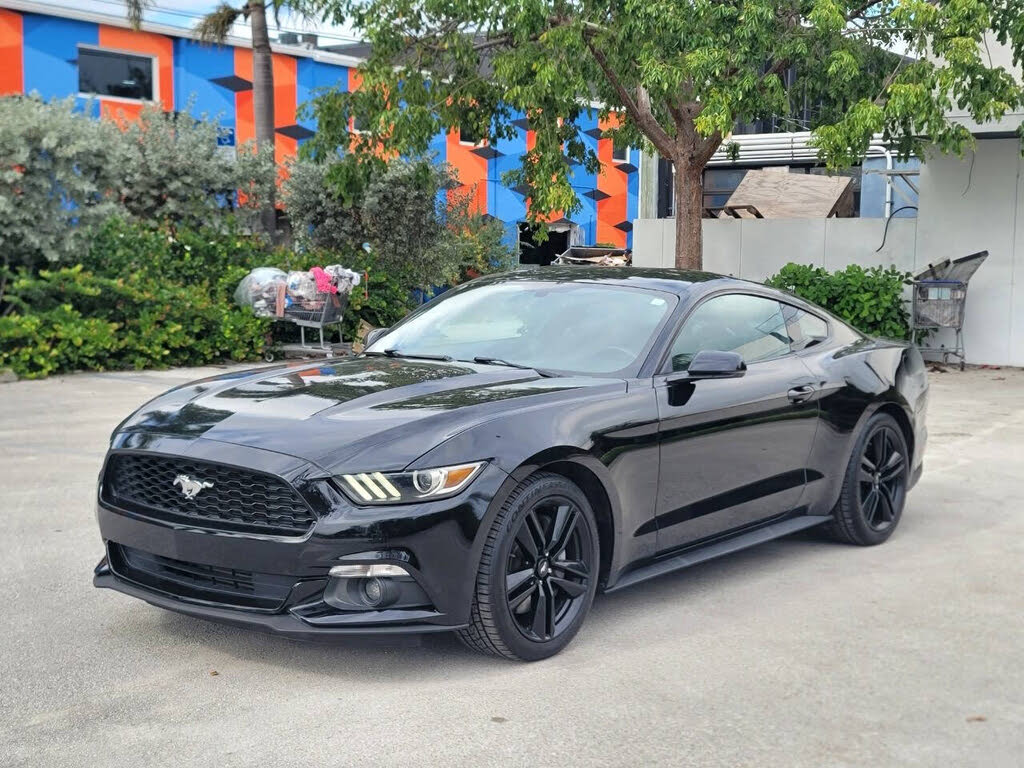 2015 Ford Mustang EcoBoost Premium Coupe RWD