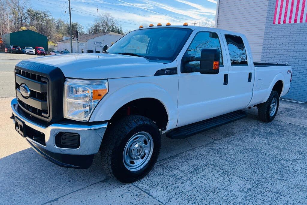 2016 Ford F-250 Super Duty XL Crew Cab LB 4WD