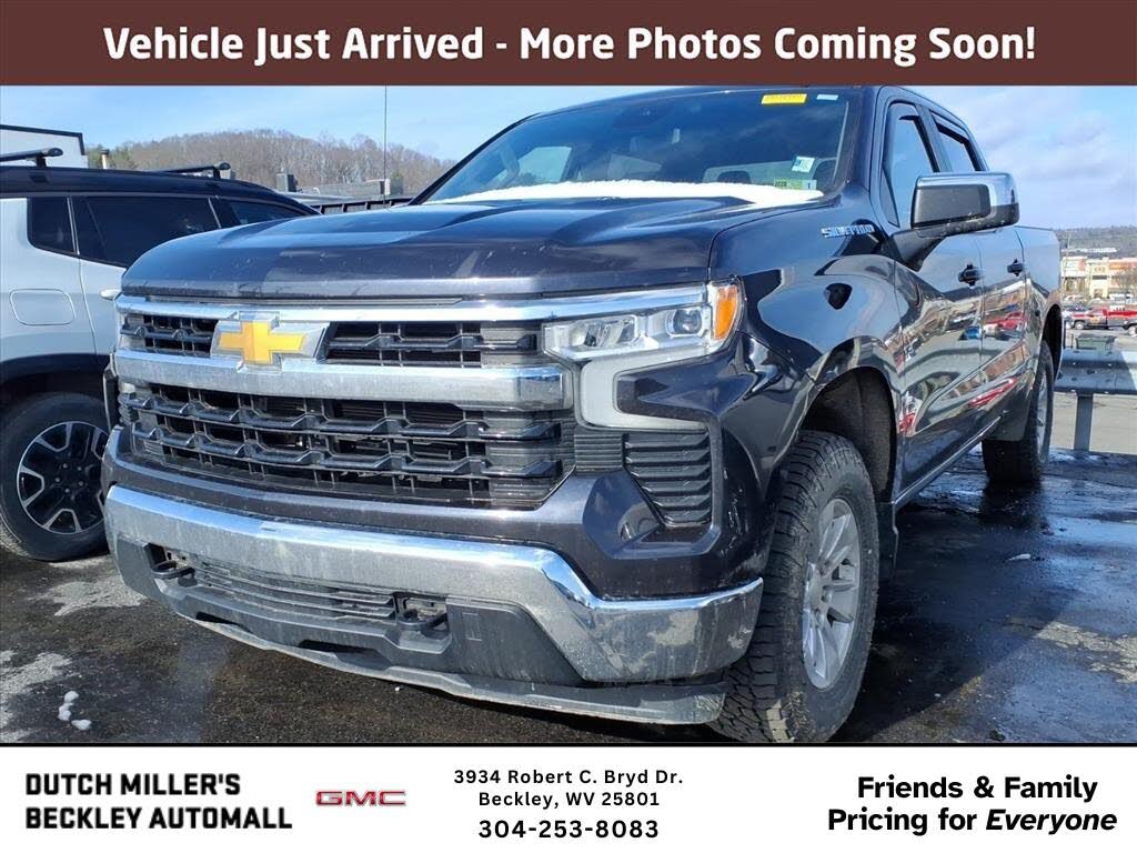 2022 Chevrolet Silverado 1500 LT Crew Cab 4WD
