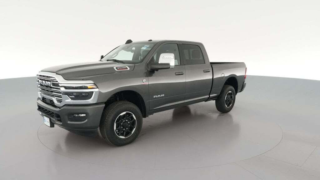 2025 RAM 3500 Laramie Crew Cab 4WD