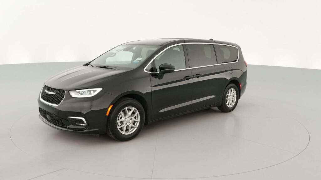 2026 Chrysler Pacifica Select FWD