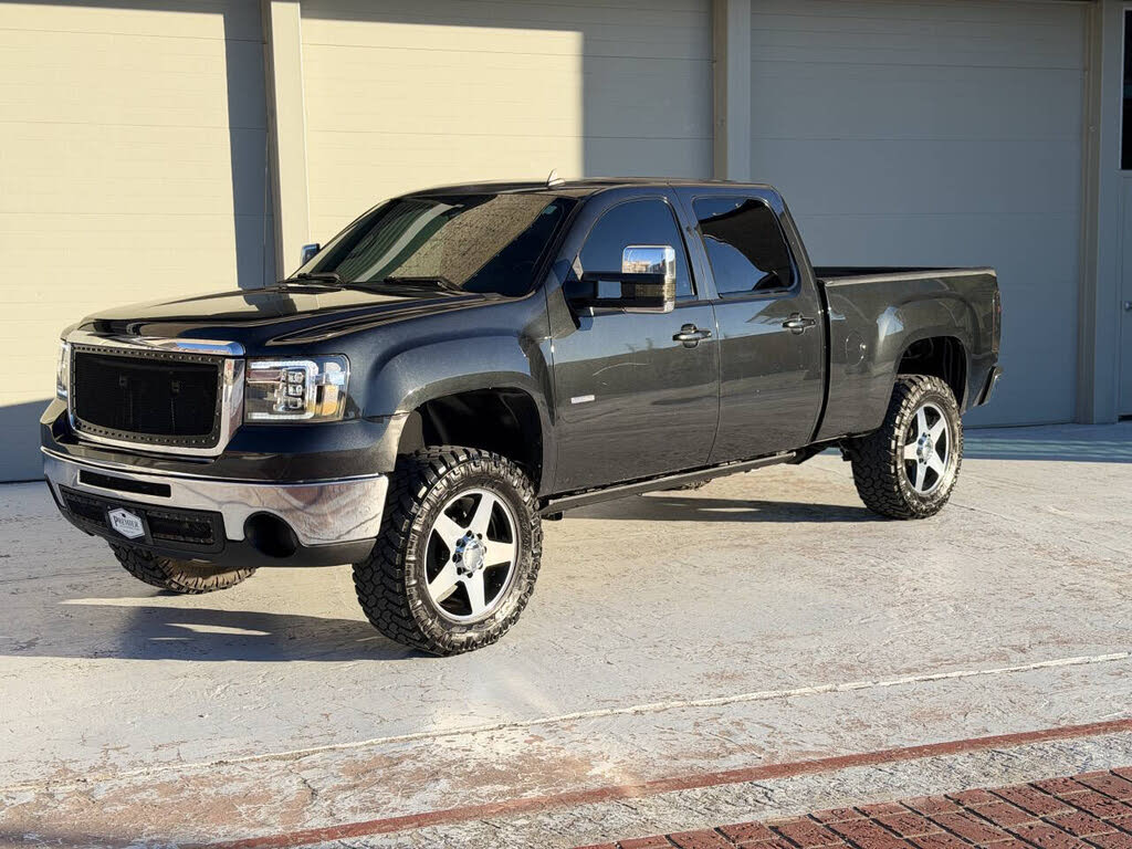 2010 GMC Sierra 2500HD SLT Crew Cab 4WD