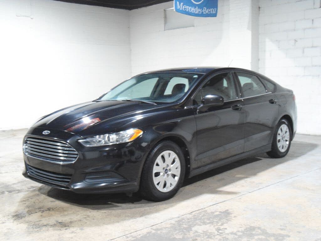 2013 Ford Fusion S