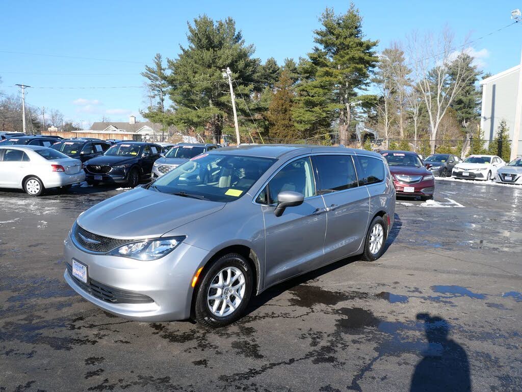 2017 Chrysler Pacifica LX FWD