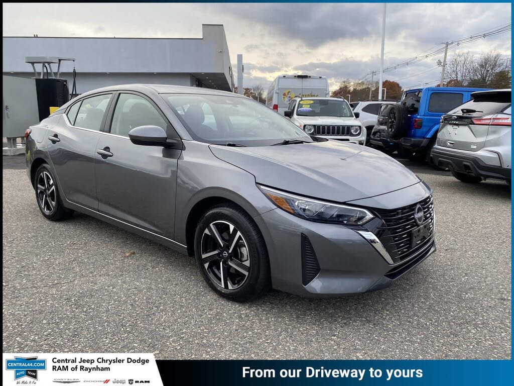 2024 Nissan Sentra SV FWD