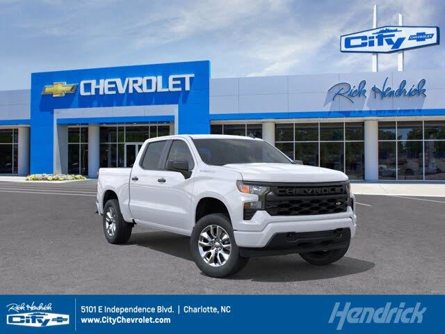 2026 Chevrolet Silverado 1500 Custom Crew Cab 4WD
