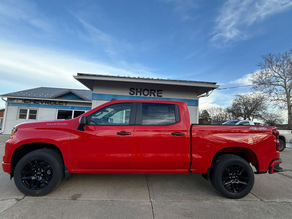 2026 Chevrolet Silverado 1500 Custom Crew Cab 4WD