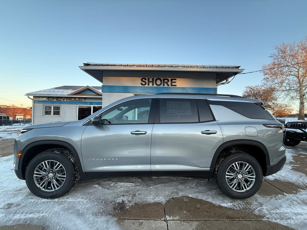 2026 Chevrolet Traverse LT FWD