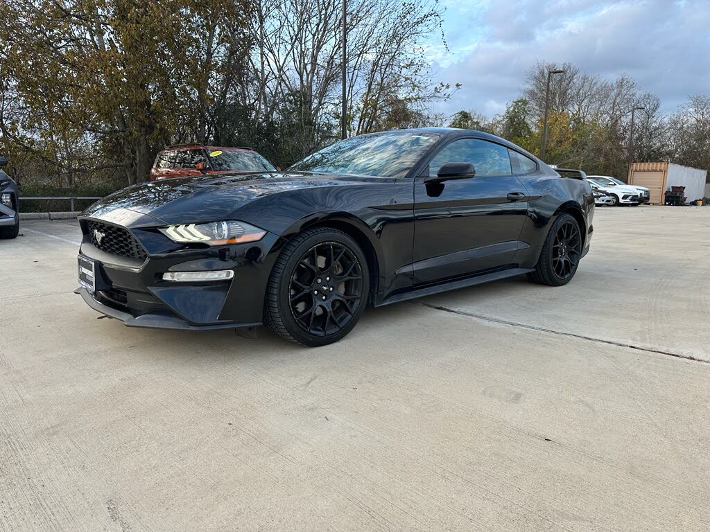 2019 Ford Mustang EcoBoost Premium Coupe RWD