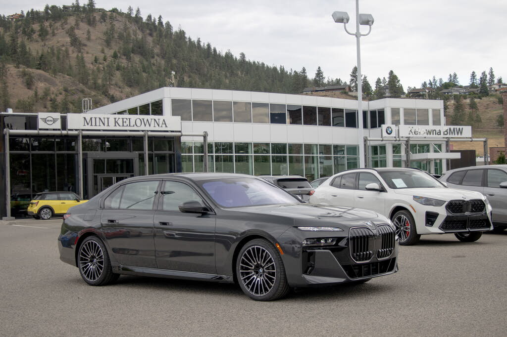 2025 BMW 7 Series 760i xDrive