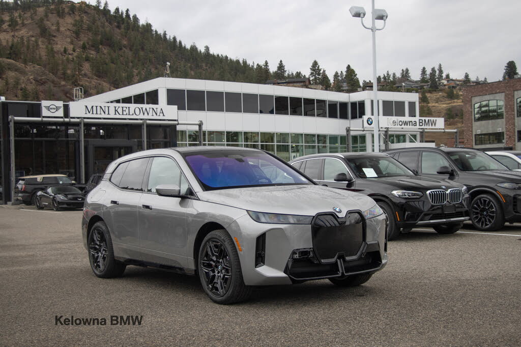 2026 BMW iX xDrive60