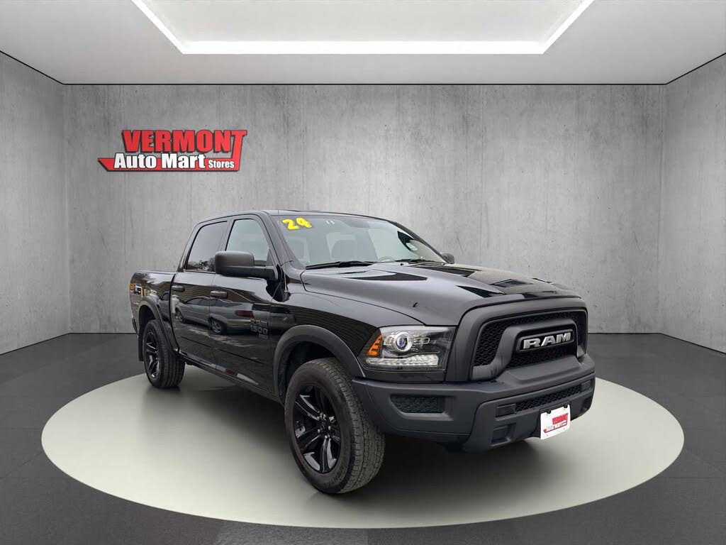 2024 RAM 1500 Classic SLT Crew Cab 4WD
