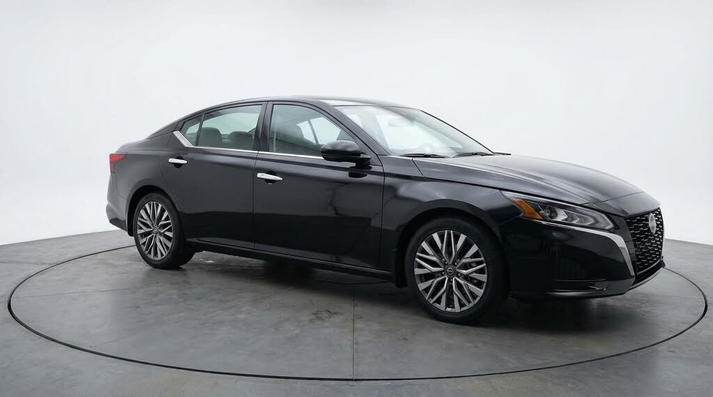 2025 Nissan Altima 2.5 SV FWD