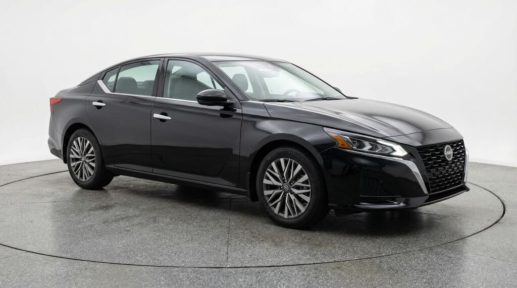 2025 Nissan Altima 2.5 SV FWD