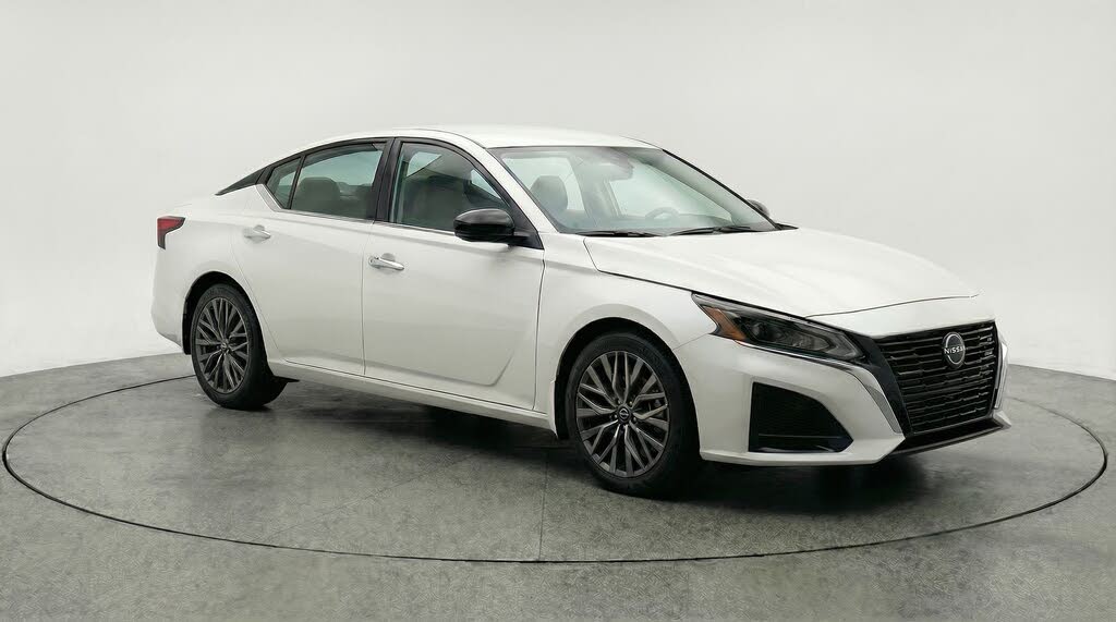 2025 Nissan Altima 2.5 SV FWD