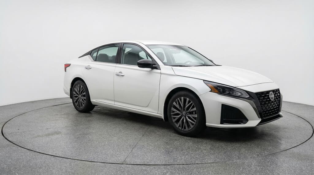 2025 Nissan Altima 2.5 SV FWD