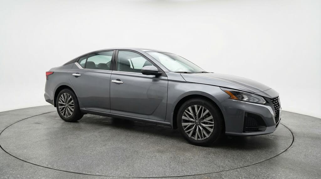 2025 Nissan Altima 2.5 SV FWD