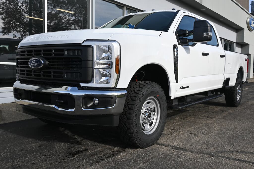 2026 Ford F-350 Super Duty XL Crew Cab 4WD