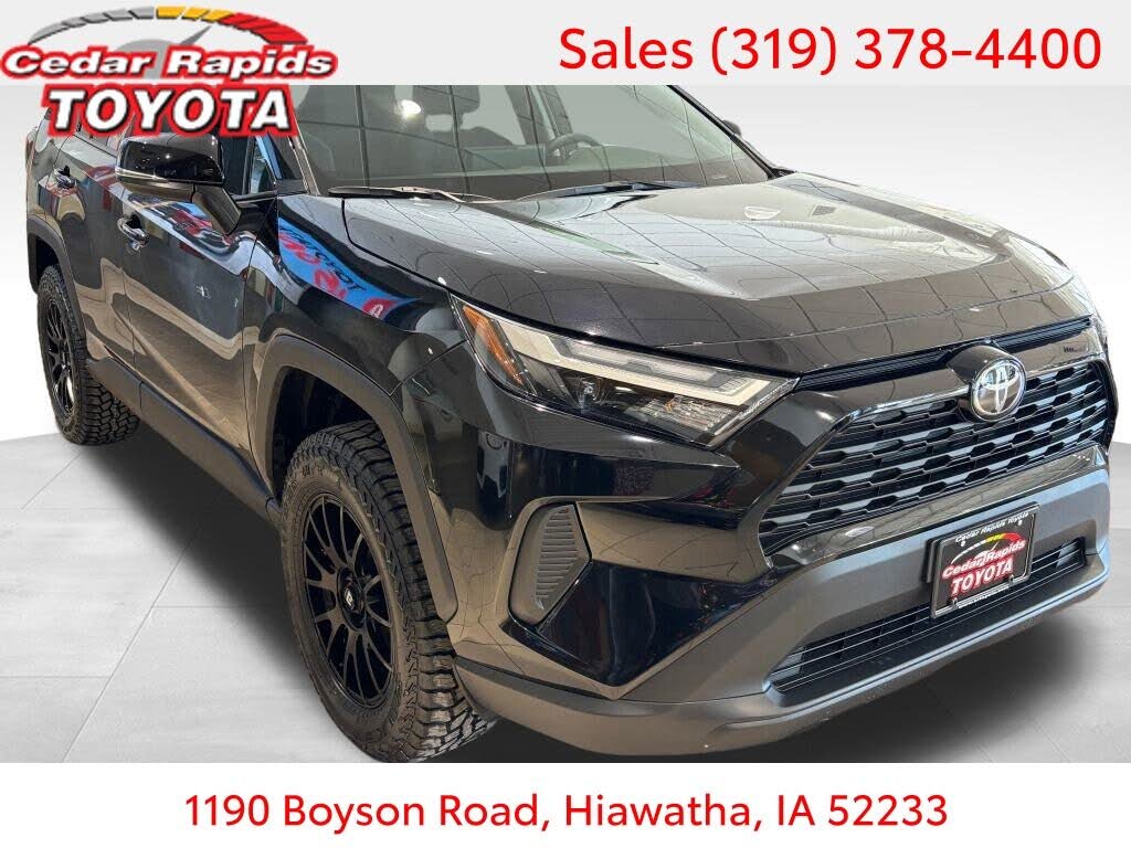 2025 Toyota RAV4 XLE AWD