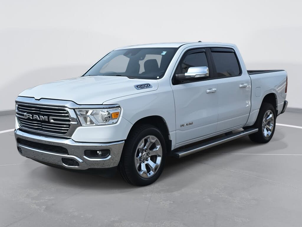 2024 RAM 1500 Laramie Crew Cab 4WD