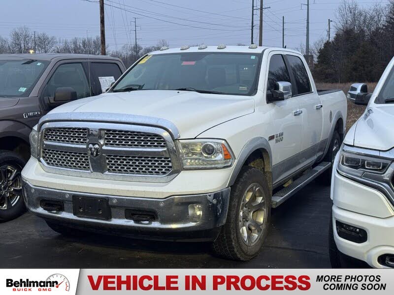 2014 RAM 1500 Laramie Crew Cab 4WD