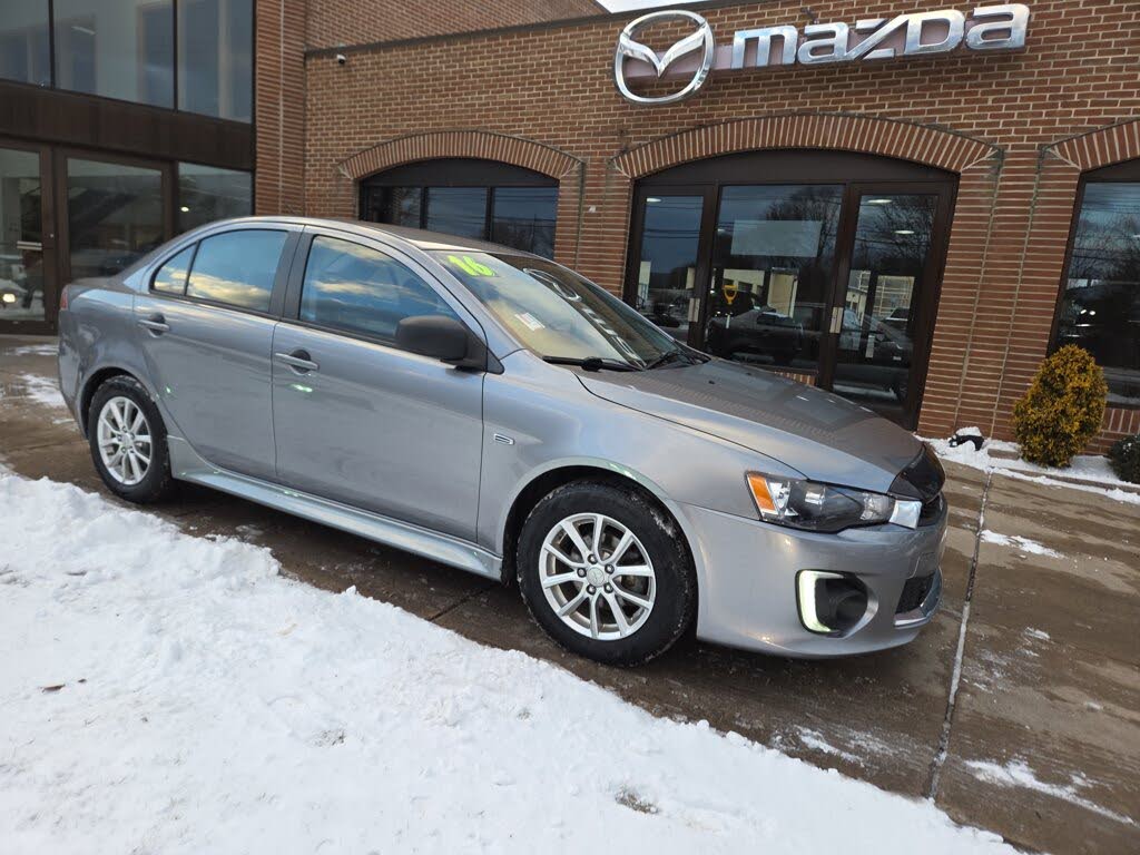 2016 Mitsubishi Lancer ES FWD