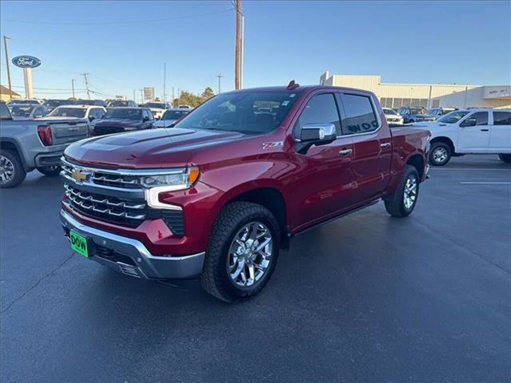 2025 Chevrolet Silverado 1500 LTZ Crew Cab 4WD