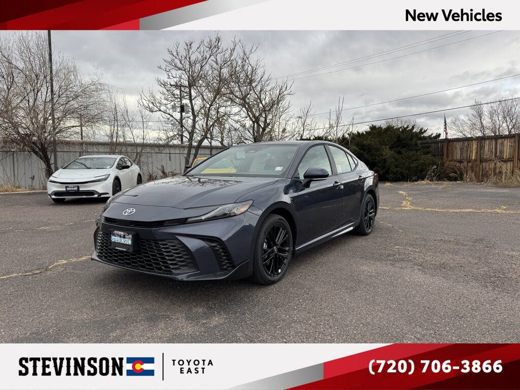 2026 Toyota Camry SE AWD