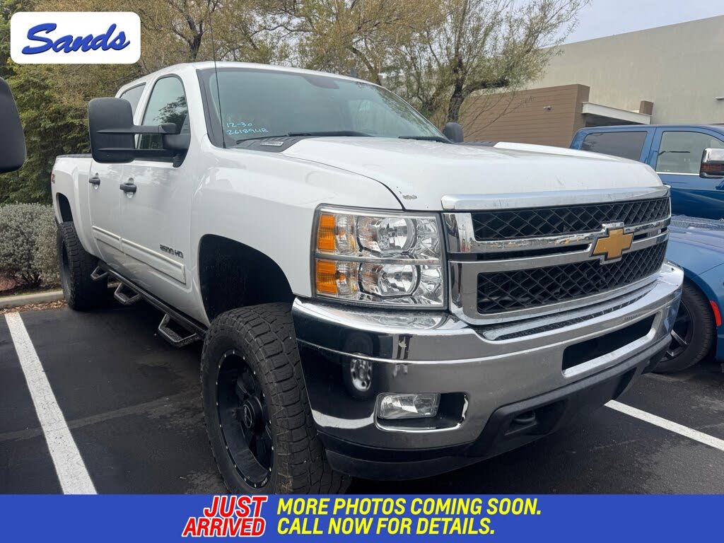 2013 Chevrolet Silverado 2500HD LT Crew Cab 4WD