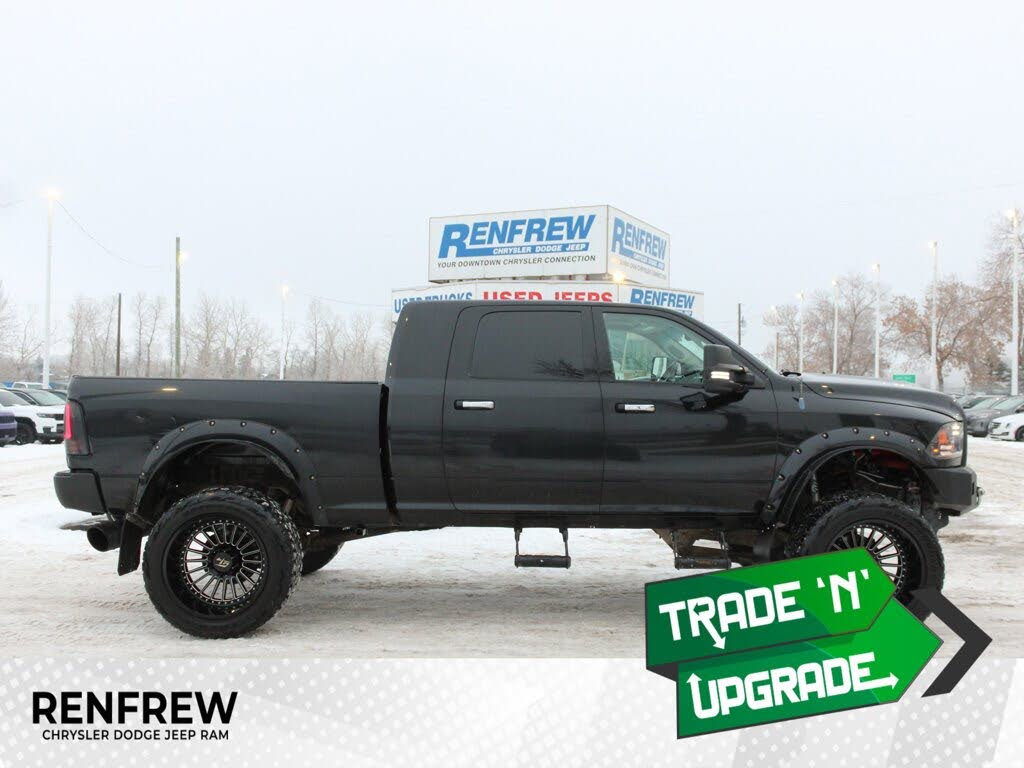 RAM 3500 Laramie Mega Cab 4WD 2013
