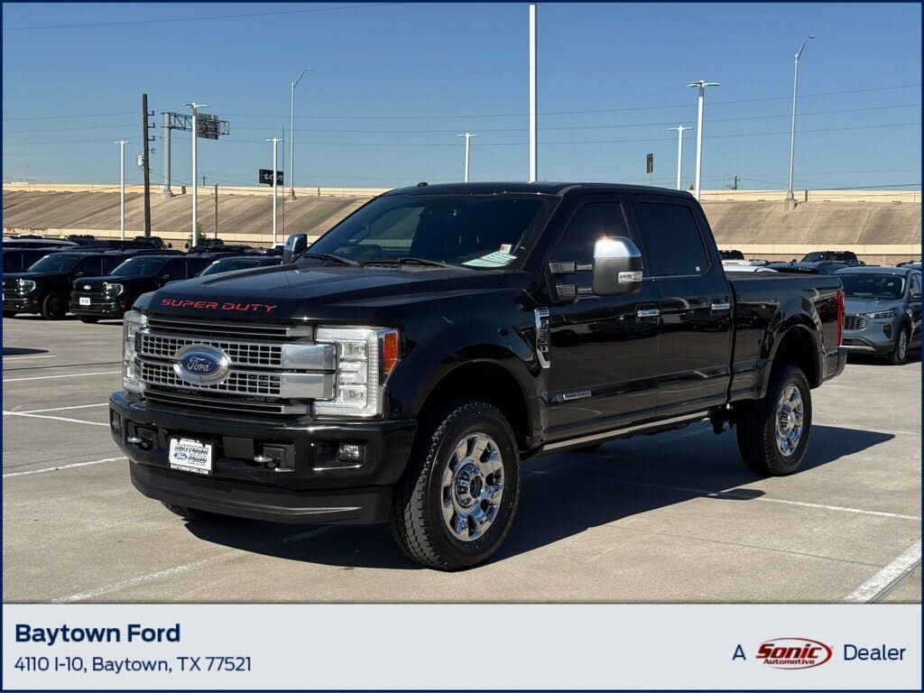 2017 Ford F-250 Super Duty Platinum Crew Cab 4WD