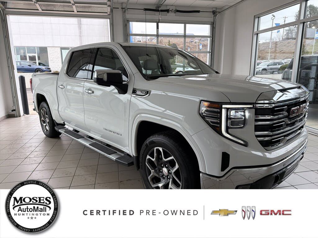 2022 GMC Sierra 1500 SLT Crew Cab 4WD