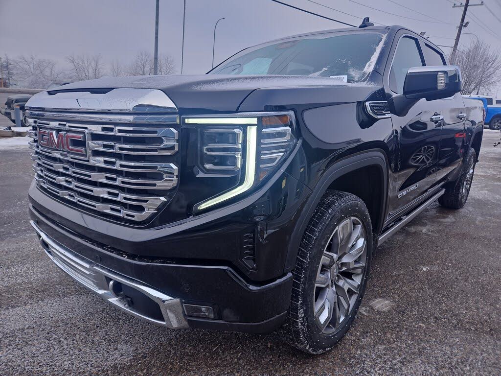 GMC Sierra 1500 Denali Crew Cab 4WD 2025