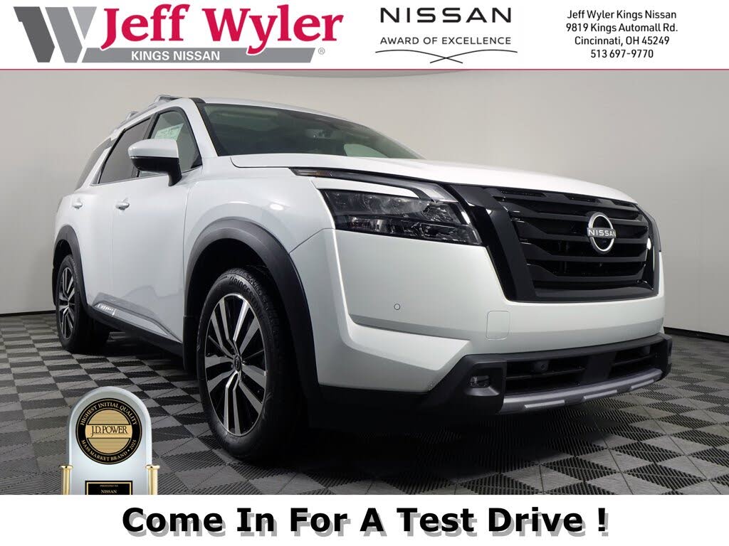 2025 Nissan Pathfinder Platinum 4WD
