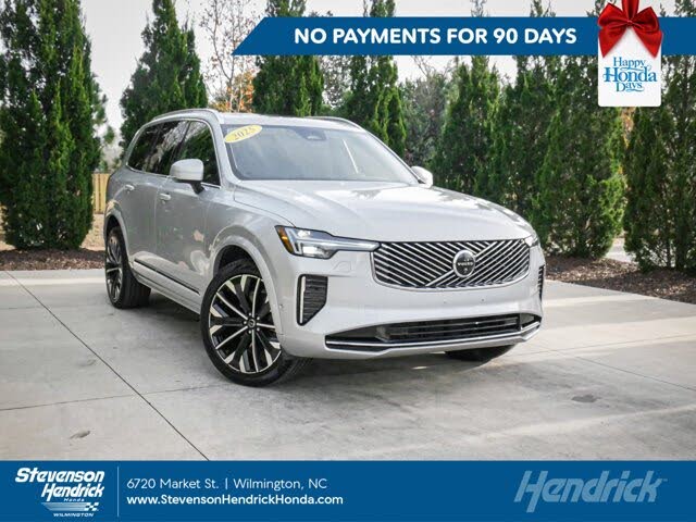 2025 Volvo XC90 B6 Plus Bright Theme 7-Passenger AWD