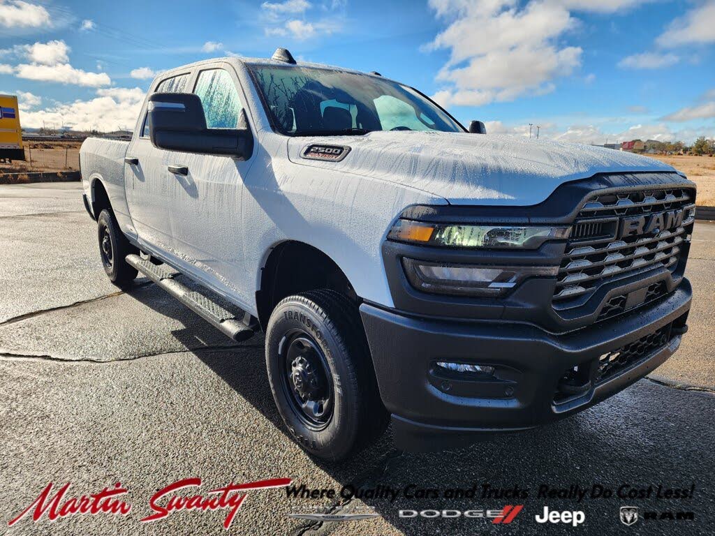 2026 RAM 2500 Tradesman Crew Cab 4WD