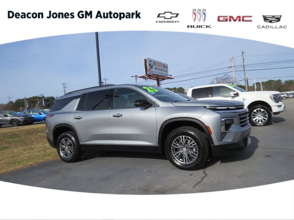 2025 Chevrolet Traverse LT FWD