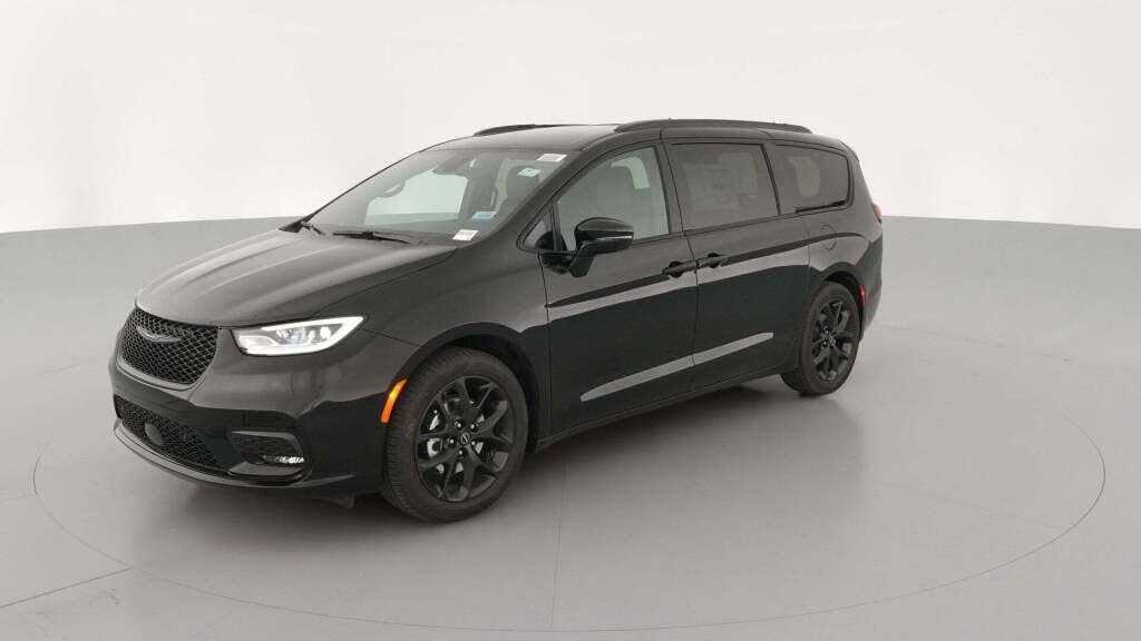 2026 Chrysler Pacifica Select FWD