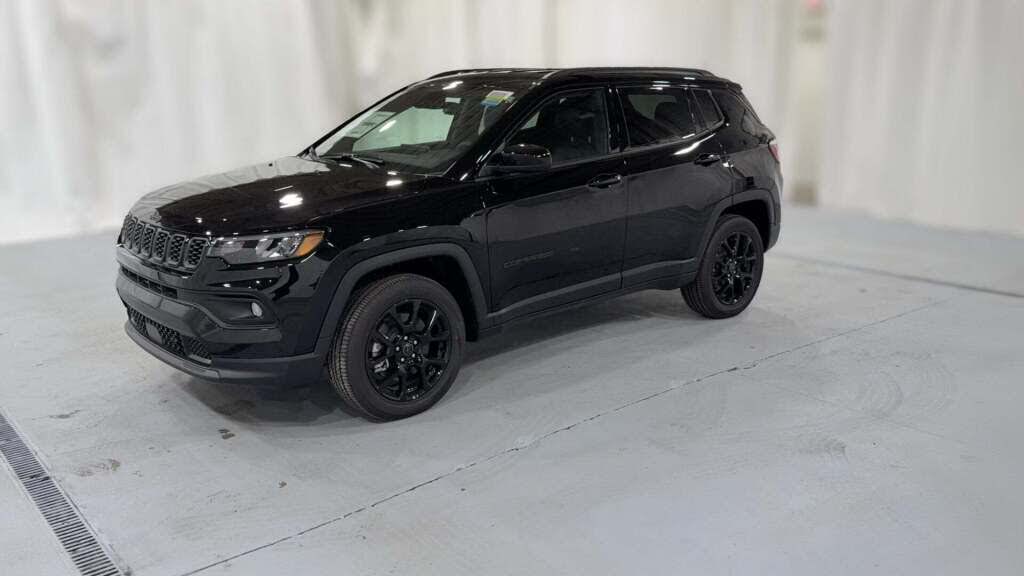 2026 Jeep Compass Latitude Altitude 4WD