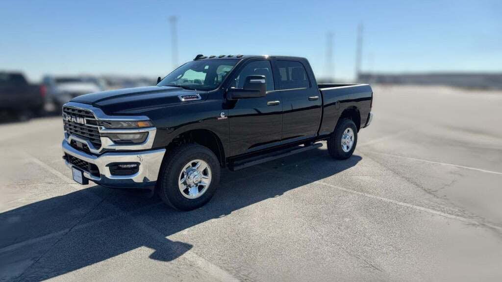 2026 RAM 2500 Tradesman Crew Cab 4WD