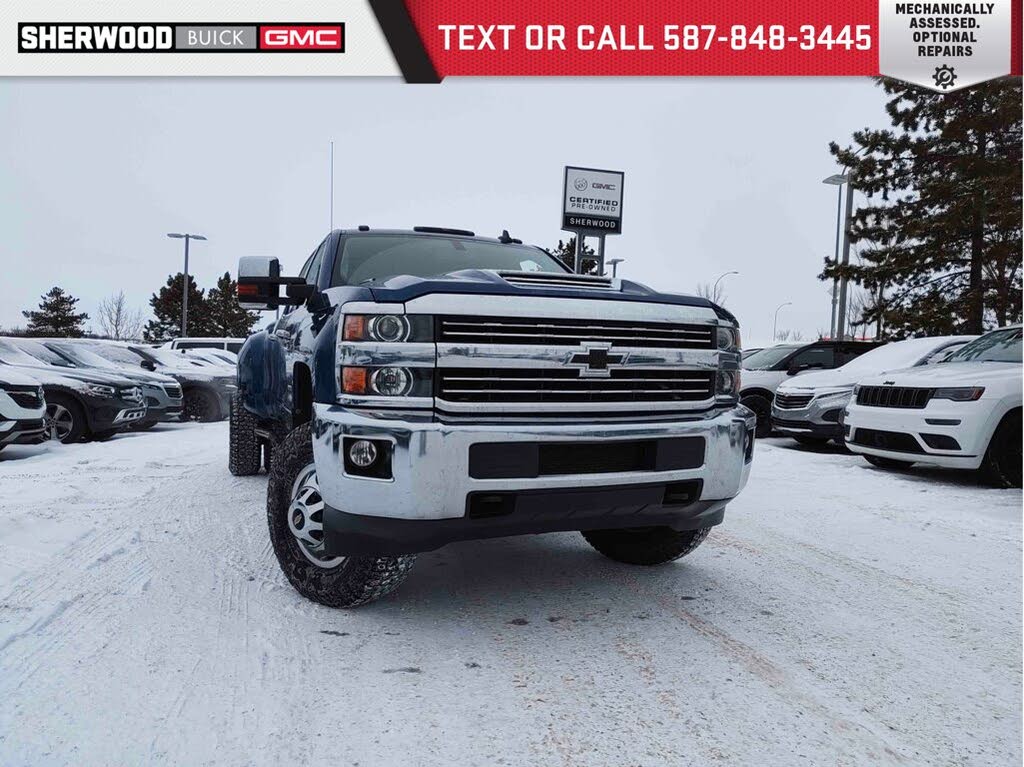 2017 Chevrolet Silverado 3500HD LT Crew Cab LB DRW 4WD