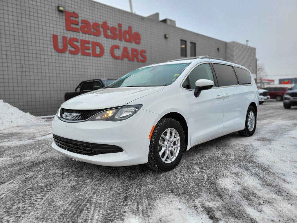 Chrysler Pacifica LX FWD 2017
